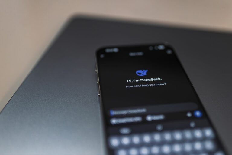 Análisis de voz e Inteligencia Artificial: Mejora la Satisfacción del Cliente