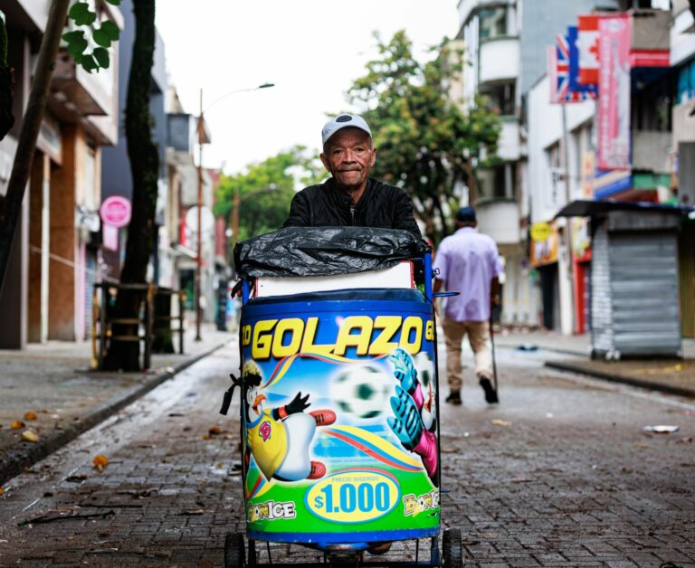 Barba y tapabocas/mascarillas: Cómo evitar que se deforme.
