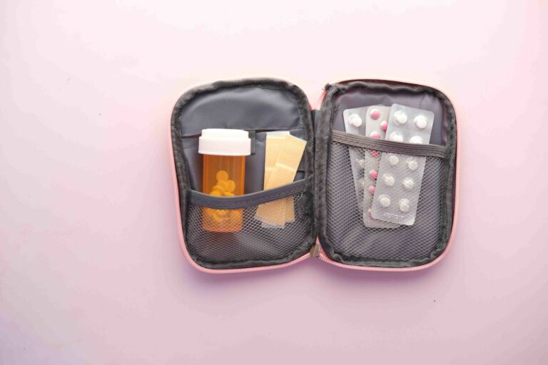 Botiquín de Primeros Auxilios: Esencial para el Manejo de Contingencias Médicas