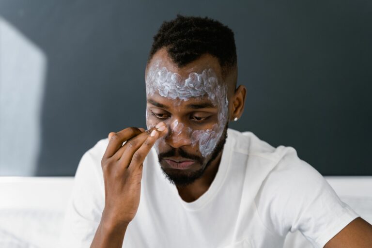 Skin Care Masculino: Rutina Completa de Cuidado Facial Paso a Paso